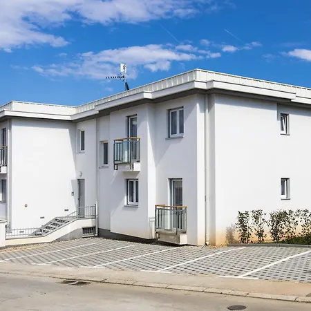 Apartman Lapis