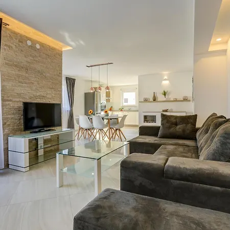 Lapis Apartment Premantura